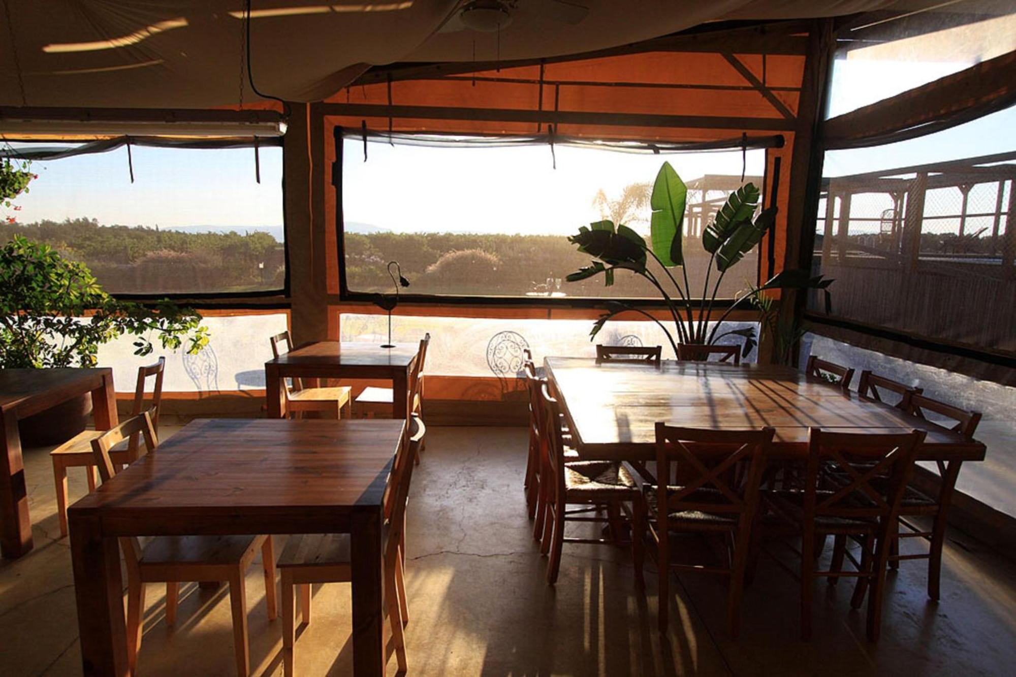 Bar Bakfar Villa Sharona Bagian luar foto